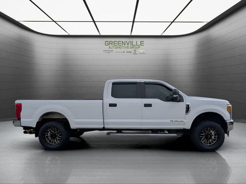 Used 2017 Ford F350 XLT w/ XLT Value Package AWD/4WD image 7