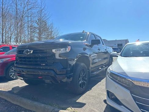 Used 2025 Chevrolet Silverado 1500 LT Trail Boss w/ Convenience Package II image 10