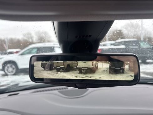 Used 2021 Buick Enclave Avenir w/ Avenir Technology Package image 17