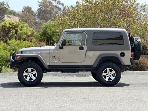 Used 2005 Jeep Wrangler Unlimited Rubicon w/ Sahara Edition Group AWD/4WD image 4