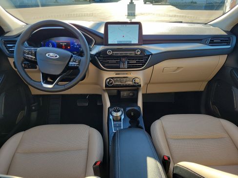 Certified 2022 Ford Escape Titanium image 13