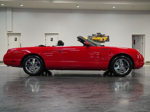 Used 2002 Ford Thunderbird RWD image 10
