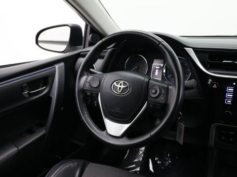 Used 2017 Toyota Corolla SE FWD image 28