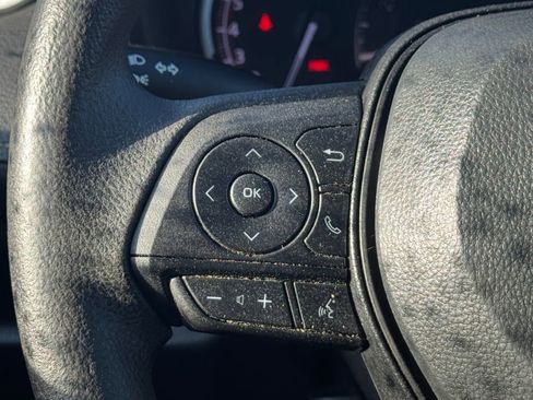 Used 2023 Toyota RAV4 LE FWD image 21
