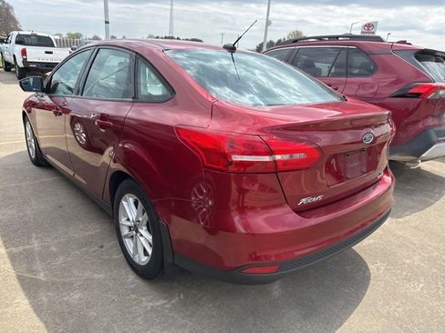 Used 2016 Ford Focus SE image 6