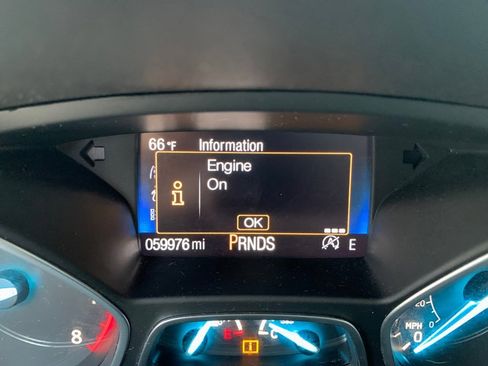 Used 2017 Ford Escape SE w/ SE Cold Weather Package AWD/4WD image 29