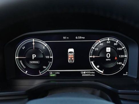New 2026 Nissan Rogue Platinum AWD/4WD image 13