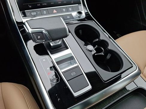 Used 2024 Audi Q7 2.0T Premium image 15