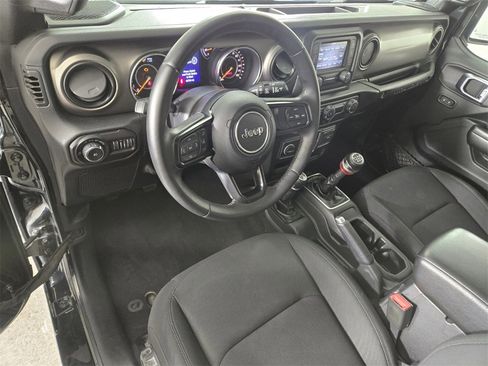Used 2018 Jeep Wrangler Unlimited Sport S image 15