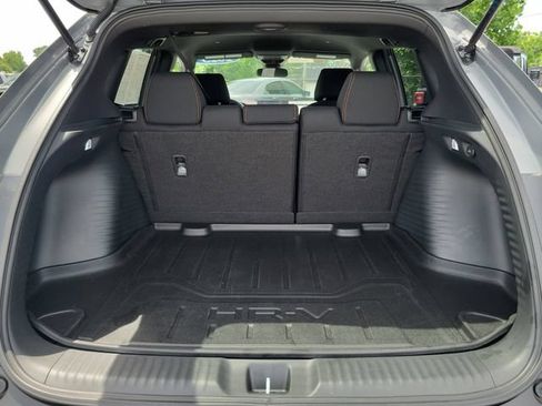 Certified 2025 Honda HR-V Sport image 32