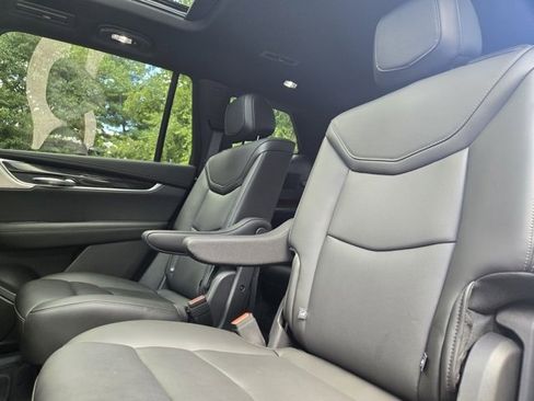 Used 2025 Cadillac XT6 Premium Luxury image 22