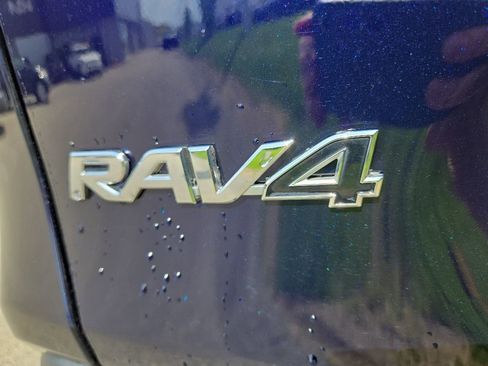 Used 2024 Toyota RAV4 XLE AWD/4WD image 35