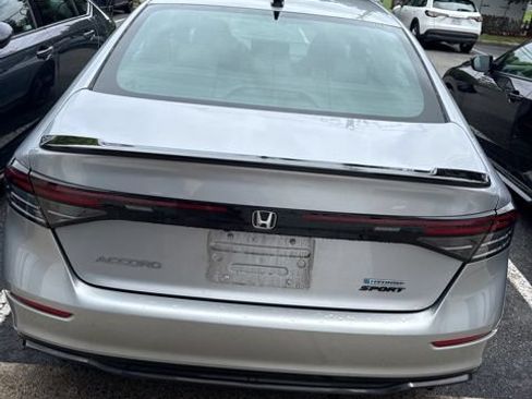 Used 2023 Honda Accord Sport image 5