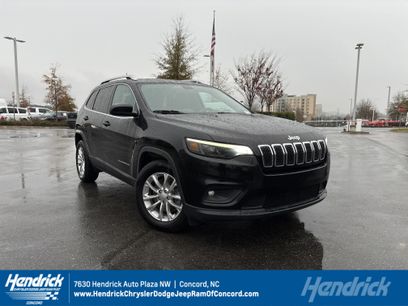 Used 2019 Jeep Cherokee Latitude w/ Popular Appearance Group