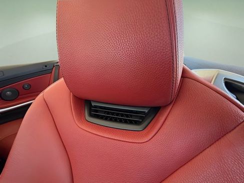 Used 2018 BMW 430i Convertible image 32