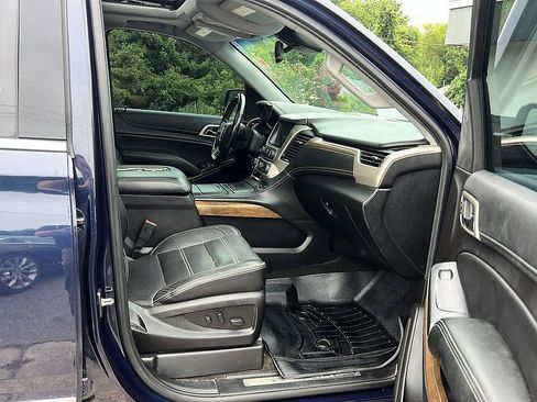 Used 2018 GMC Yukon XL Denali w/ Denali Ultimate Package AWD/4WD image 34