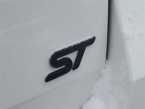 Used 2025 Ford Explorer ST image 10