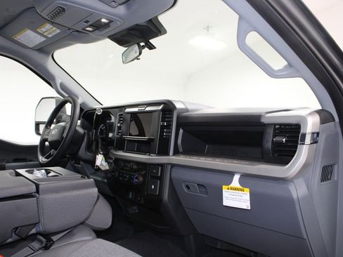 New 2026 Ford F250 XL AWD/4WD image 26