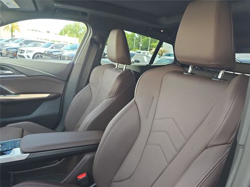 Used 2025 BMW X2 M35i AWD/4WD image 17