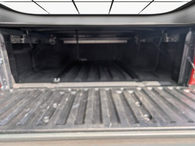 Used 2020 Nissan Frontier SV w/ Midnight Edition Floor Mats RWD image 33