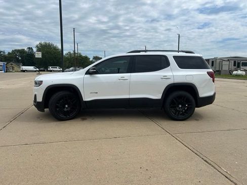 Used 2020 GMC Acadia AT4 w/ GMC Pro Grade Package AWD/4WD image 4