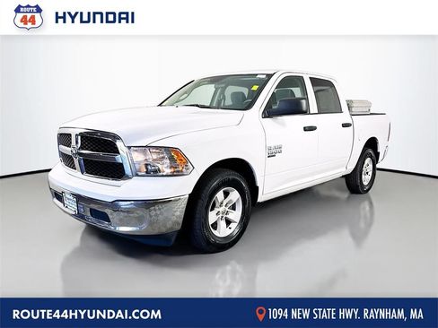 Used 2022 RAM 1500 Classic SLT RWD image 1