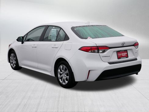 Certified 2025 Toyota Corolla LE image 5