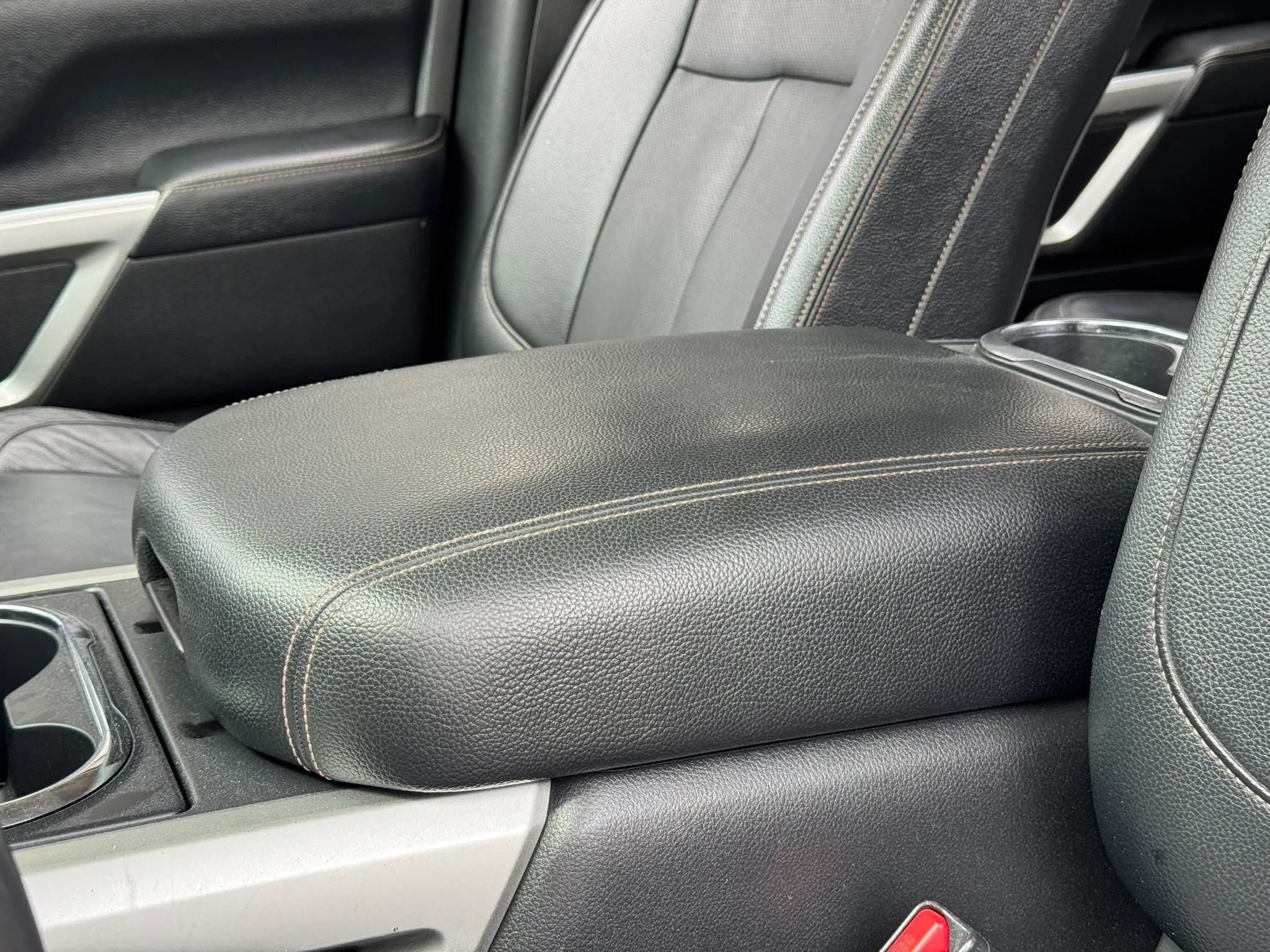Used 2017 Nissan Titan SL AWD/4WD image 18