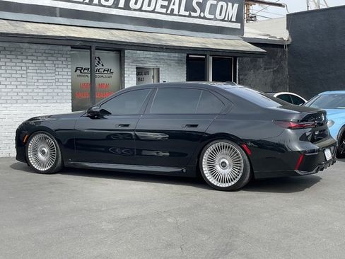 Used 2025 BMW 740i RWD image 16