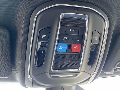 New 2025 Jeep Grand Cherokee Altitude RWD image 23