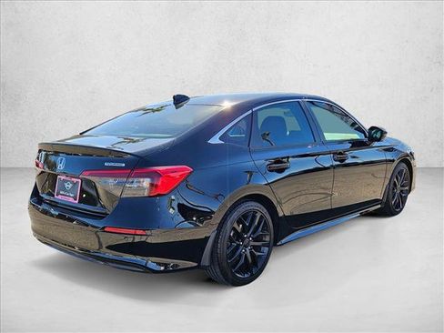 Used 2023 Honda Civic Touring image 5