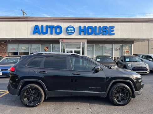 Used 2016 Jeep Cherokee Sport w/ Cold Weather Group AWD/4WD image 9