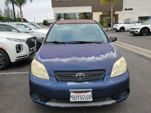Used 2006 Toyota Matrix FWD image 2