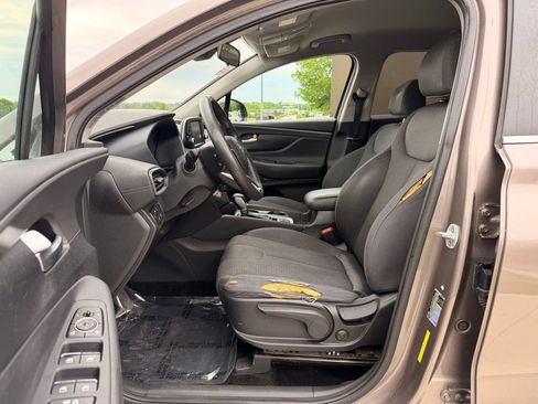 Used 2019 Hyundai Santa Fe SE AWD/4WD image 22