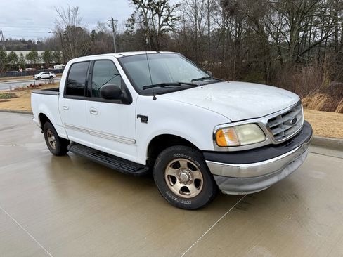 Used 2003 Ford F150 XLT image 1
