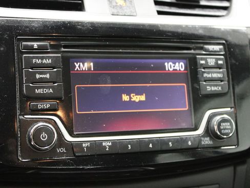 Used 2018 Nissan Sentra SV image 26