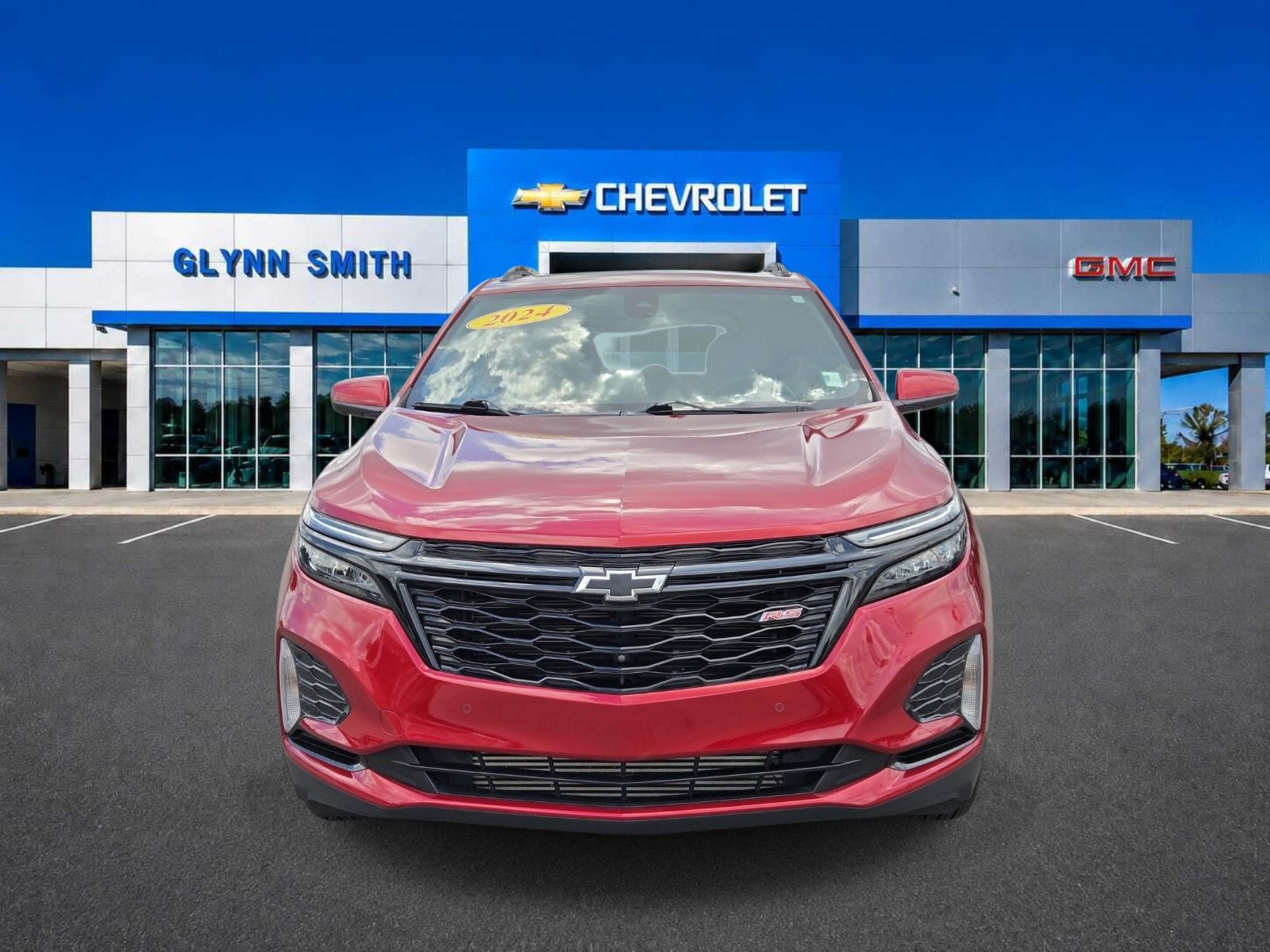 Used 2024 Chevrolet Equinox RS w/ RS Leather Package FWD image 2