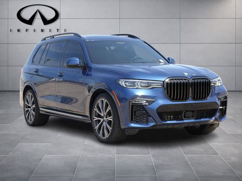 Used 2021 BMW X7 xDrive40i w/ M Sport Package AWD/4WD image 3