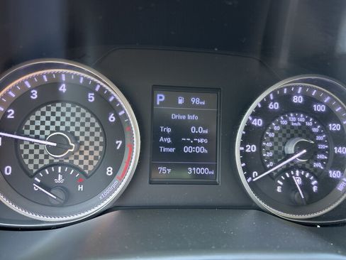 Used 2020 Hyundai Elantra SE w/ Convenience Package (C2) FWD image 15