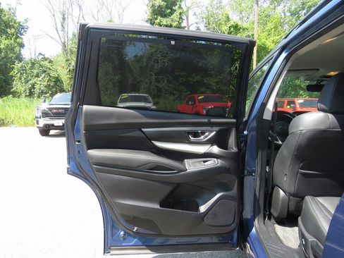Used 2022 Subaru Ascent Limited image 20