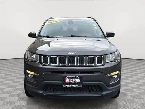 Used 2020 Jeep Compass Latitude AWD/4WD image 7
