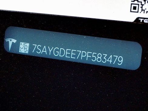 Used 2023 Tesla Model Y Long Range image 38