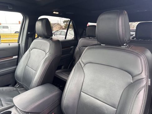 Used 2018 Ford Explorer Limited w/ Equipment Group 301A image 17