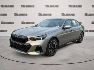 Used 2025 BMW 550e xDrive w/ Executive Package AWD/4WD video 1