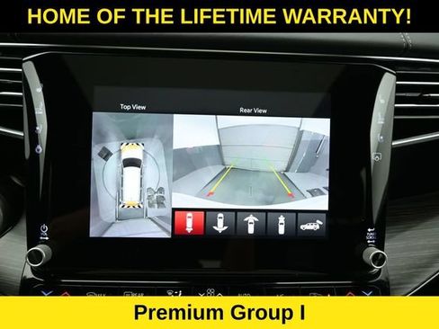 Used 2023 Jeep Wagoneer L Series III w/ Premium Group I AWD/4WD image 26