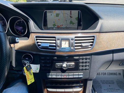 Used 2014 Mercedes-Benz E 250 BlueTEC 4MATIC Sedan w/ Premium 1 Package image 15