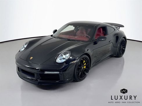 Used 2021 Porsche 911 Turbo S image 3