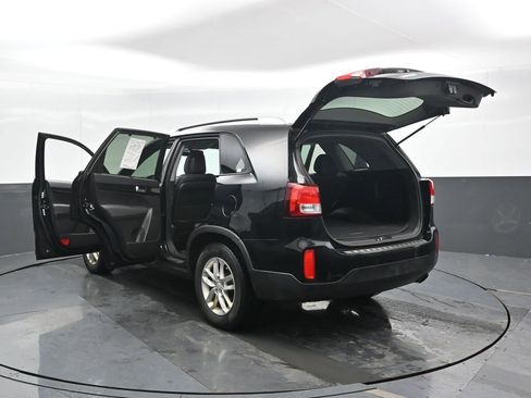 Used 2015 Kia Sorento LX image 52