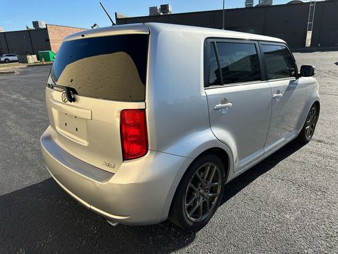 Used 2010 Scion xB image 5