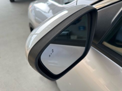 Certified 2020 Ford Escape SE FWD image 12